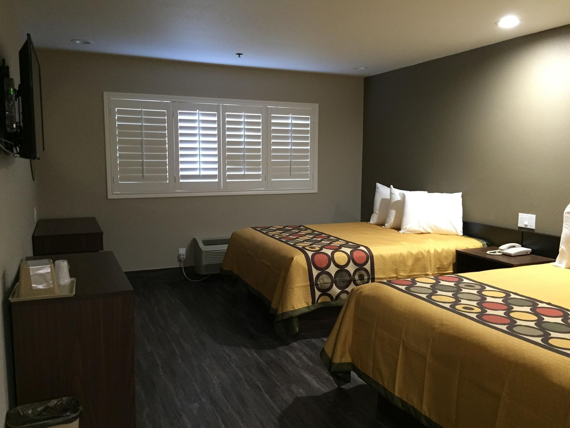 Super 8 By Wyndham National City Chula Vista Zewnętrze zdjęcie