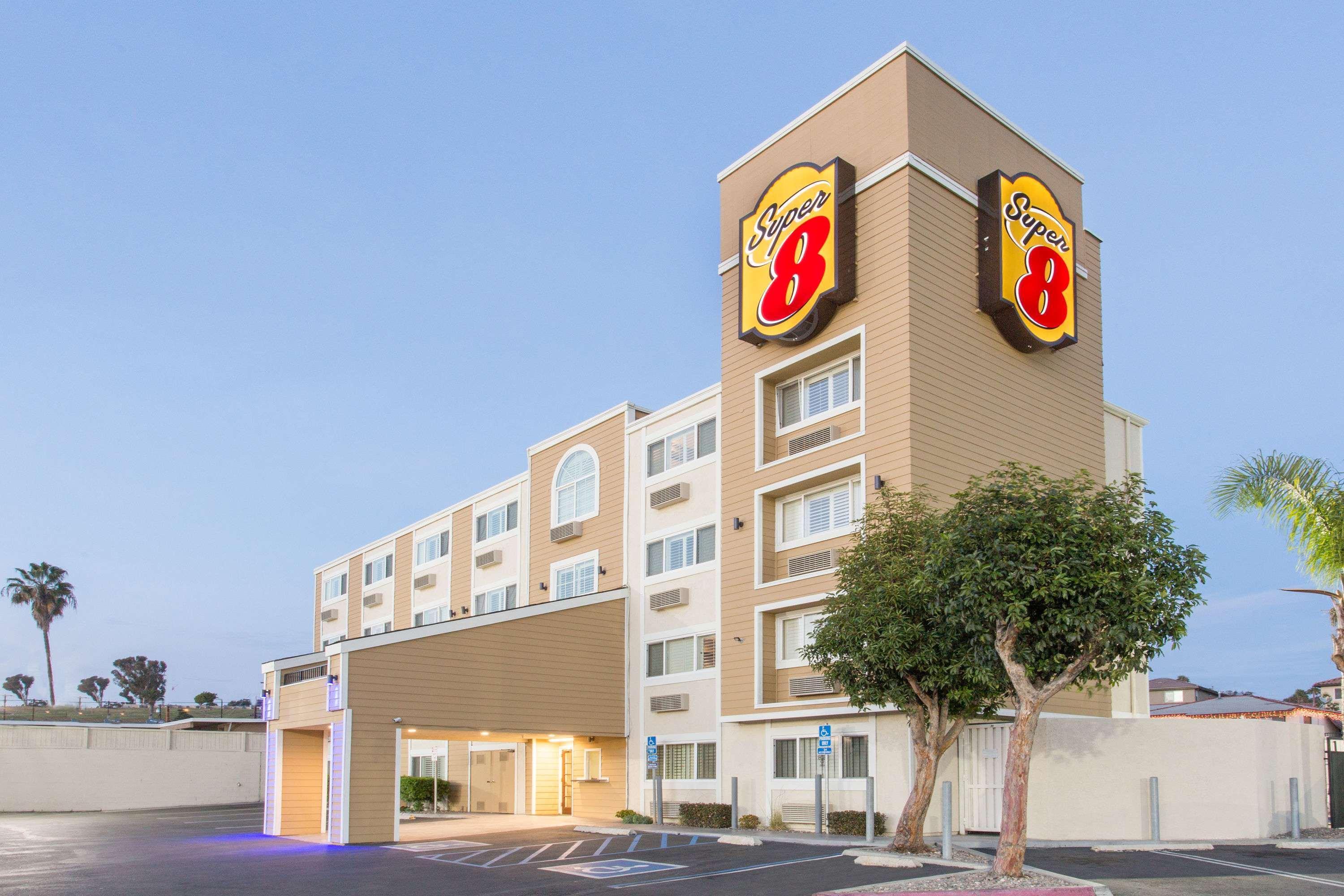 Super 8 By Wyndham National City Chula Vista Zewnętrze zdjęcie