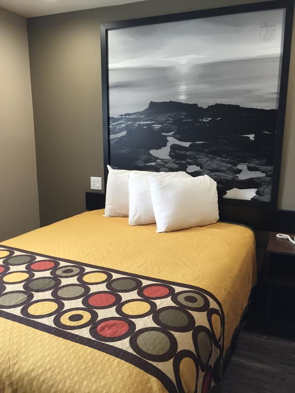 Super 8 By Wyndham National City Chula Vista Zewnętrze zdjęcie